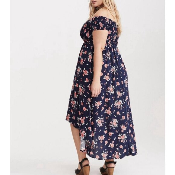 TORRID 2 Cold Shoulder Dress Size 2X Hi Low hem Floral top Short sleeve Hollyday - Picture 2 of 11